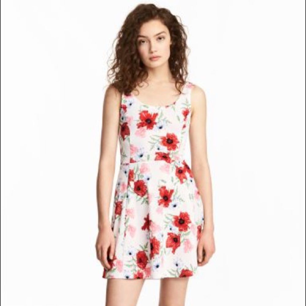 ✨ Divided by H&M Sleeveless Jersey Floral Dress ✨